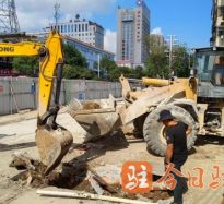 肏肏肏网高温下的坚守｜道路建设者用汗水铺就畅通路